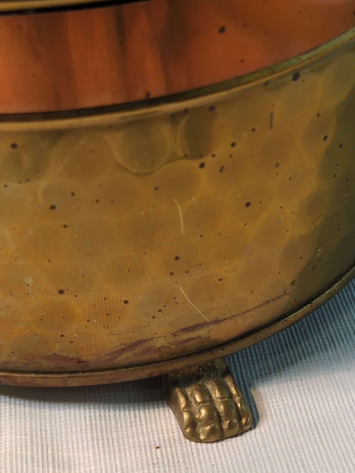 Hammered Brass Copper Umbrella Stand Lion Head Handles Feet Regency Vtg 15x7"