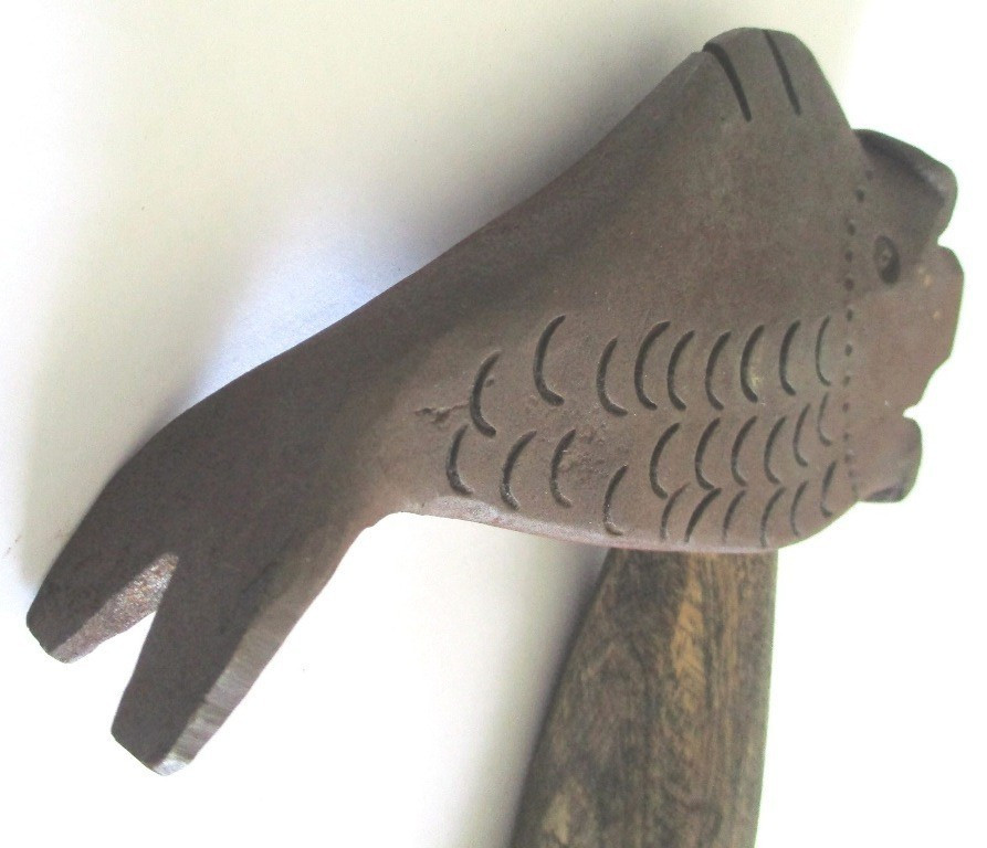 ANTIQUE OLD CLAW HAMMER TOOL FISH SHAPE UNUSUAL RARE
