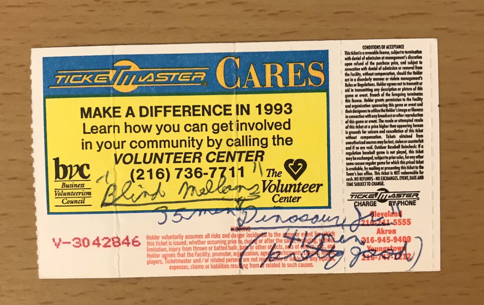 1993 NEIL YOUNG CLEVELAND CONCERT TICKET STUB HEART OF GOLD