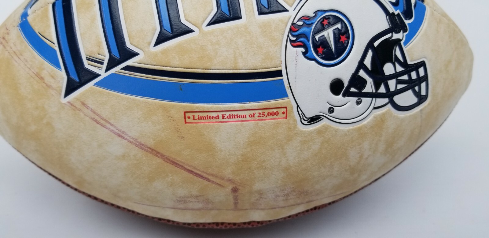 CHRIS JOHNSON Signed TENNESSEE TITANS limited edition football ball - free ship