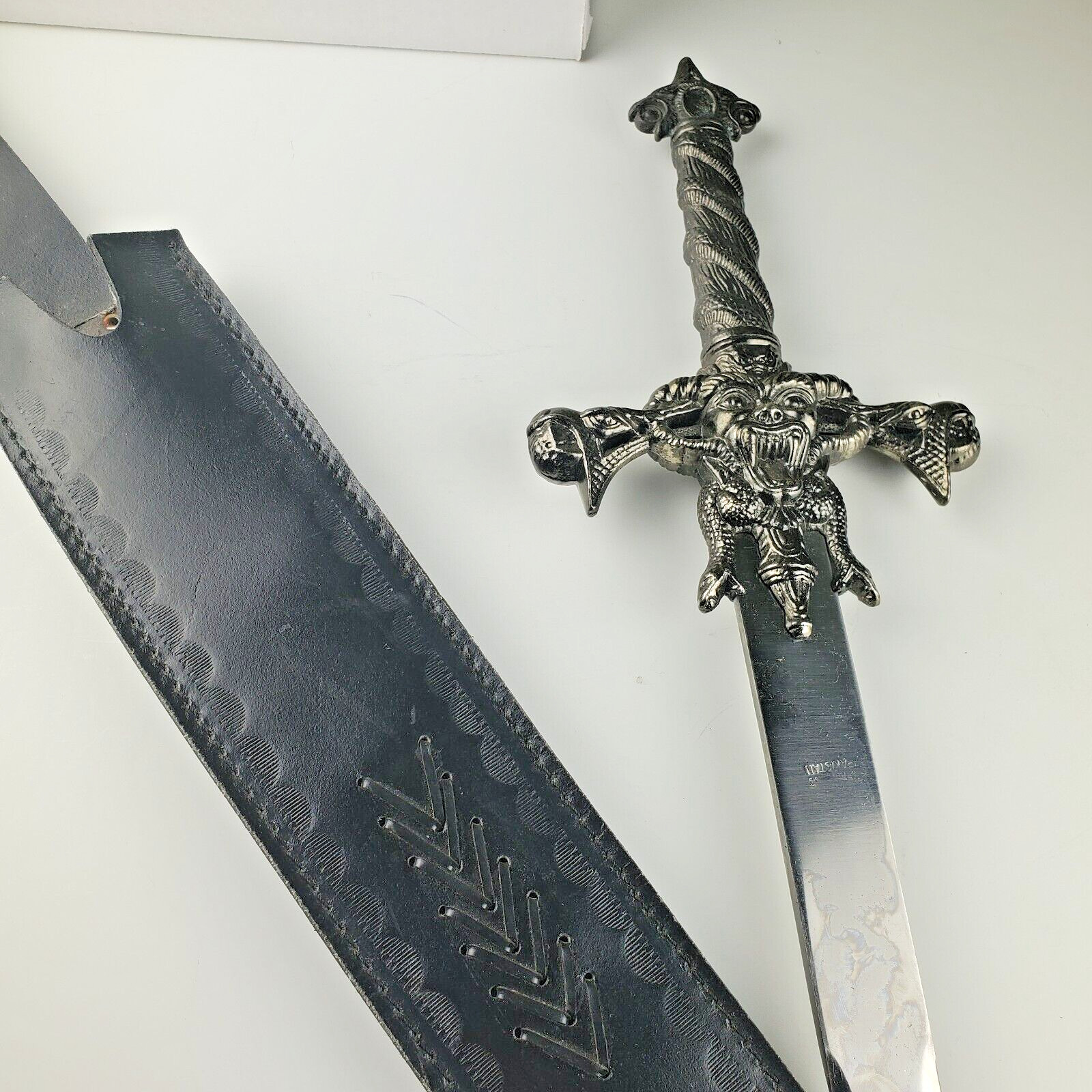 41in Sword Broadsword Longsword Stainless Steel Blade Dragon  Handle Pakistan