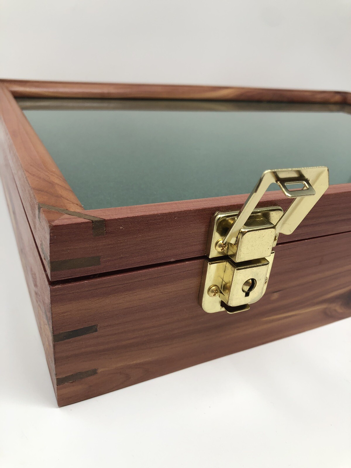 Cedar Wood Display Case 12 x 18 x 3 for Arrowheads Knifes Collectibles & More