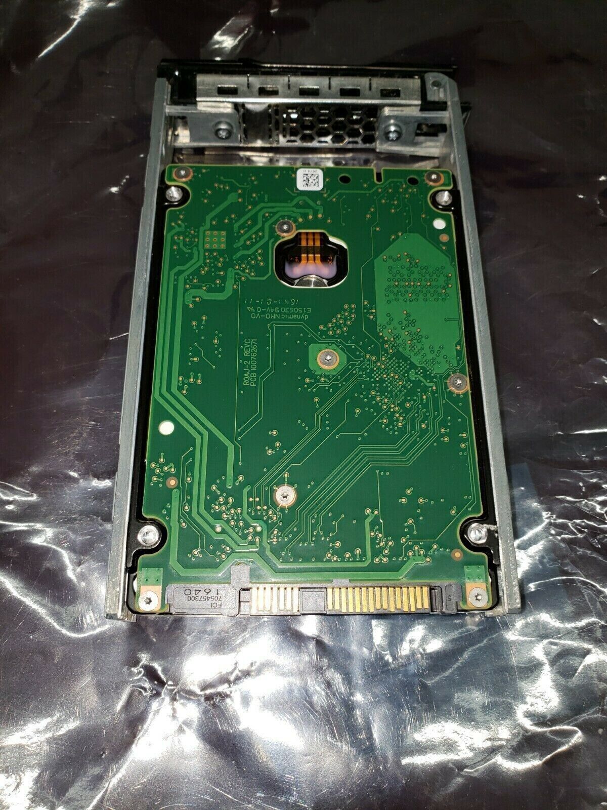 Dell 0Y6W8N TMVN7 2TB ST2000NX0463 7.2K SAS 2.5" SFF 12Gbp Hard Drive HDD W/tray