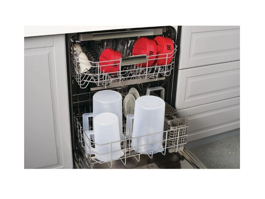 (2 pack) Rubbermaid Simply Pour Clear/Red Pitcher Plastic 1 gal