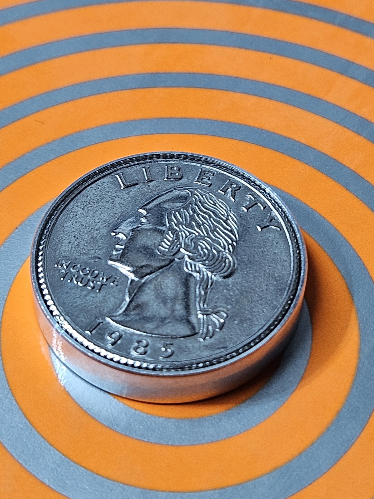 Magic Trick Spy Quarter Hallow Coin Magicians Prop T1