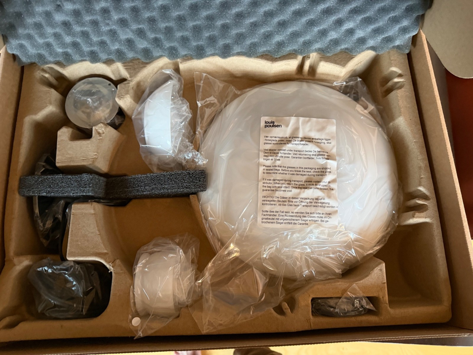 Louis Poulsen PH 3/2 2025 Table Lamp In Black (unopened box)