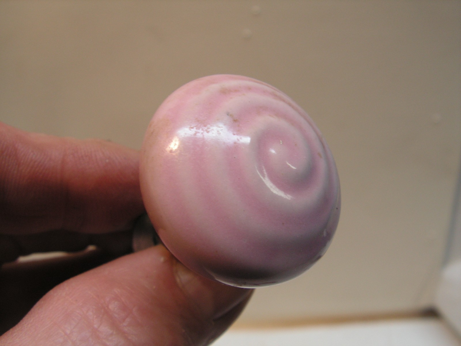 4 Vintage Porcelain Drawer Pull Handle PINK SPIRAL Cabinet Knobs NICE!