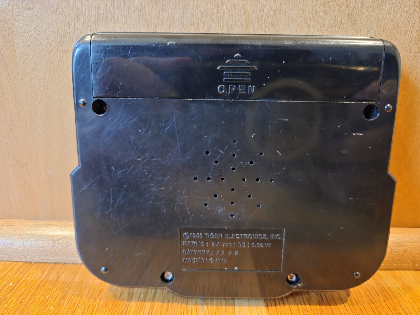 VTG 1988 Tiger Electronics Jurassic Park LCD Handheld Game WORKING