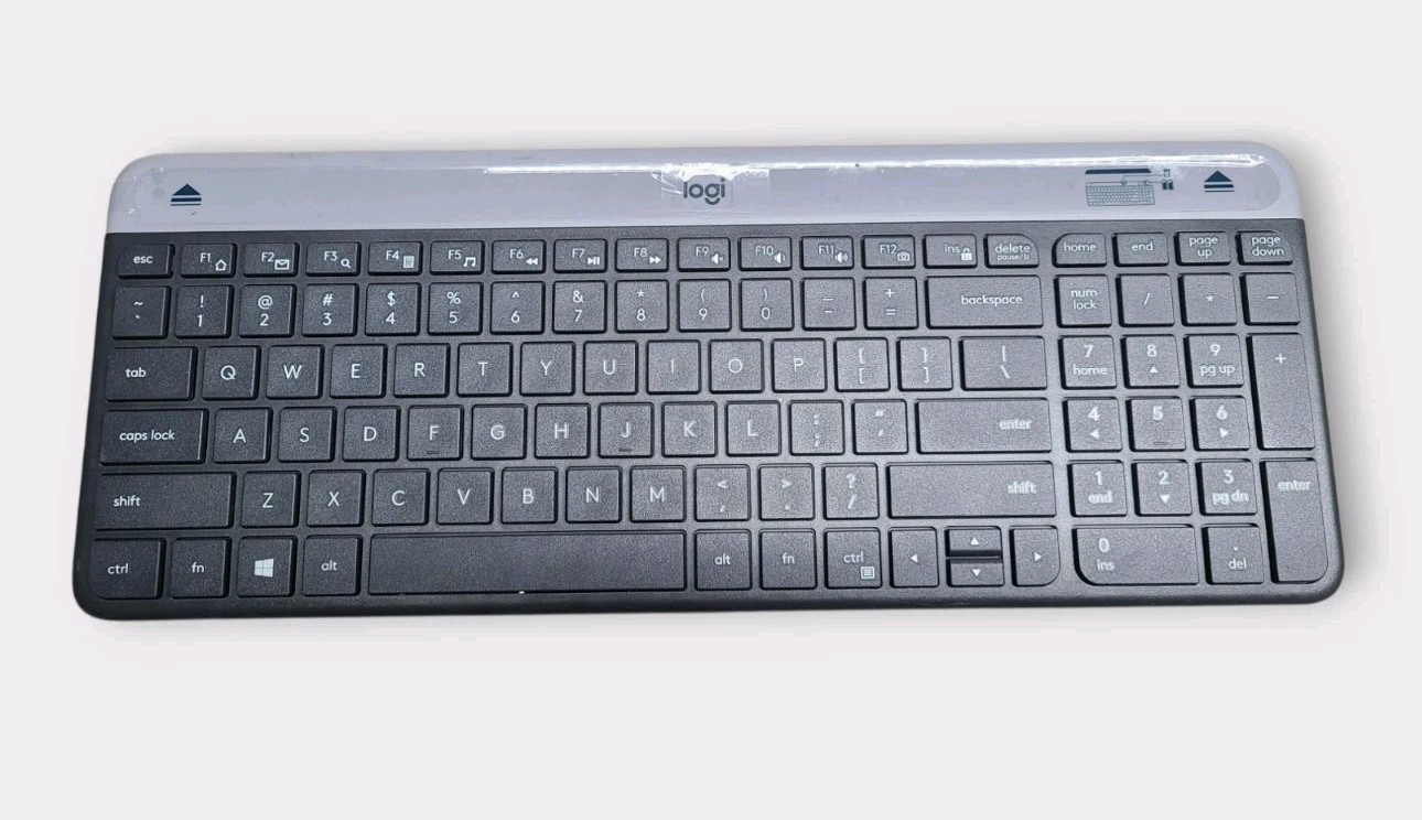 Logitech - MK470 Full-size Black Wireless Scissor Keyboard and Mouse Bundle