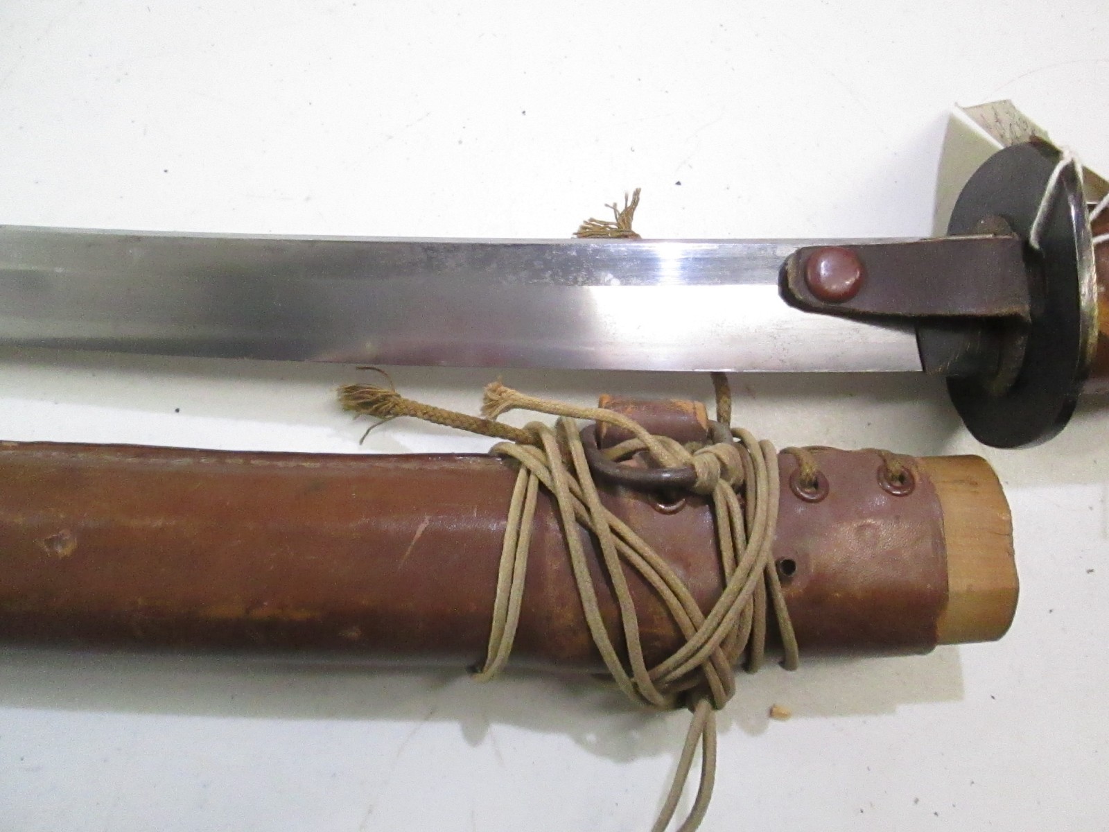 OVER 300 YEARS JAPANESE KATANA SAMURAI SWORD & SCABBARD SIGNED SHIMOSAKA #W44