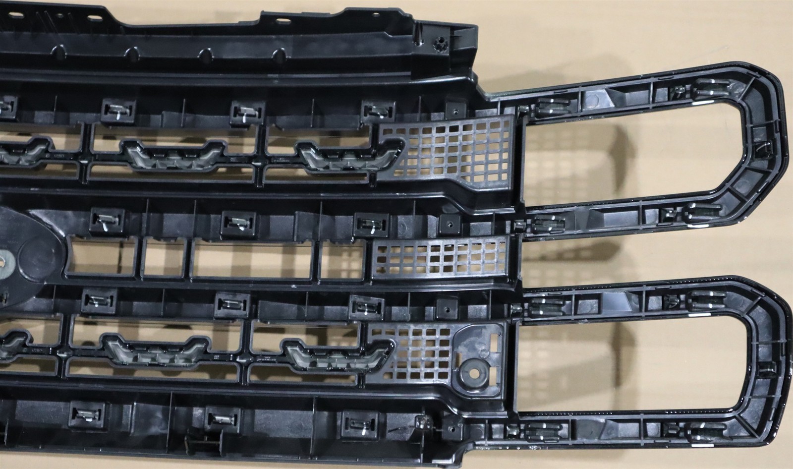 OE 23-26 Super Duty Front Grille BLACK APPEARANCE PACKAGE Blacked-Out PC3Z8200KA