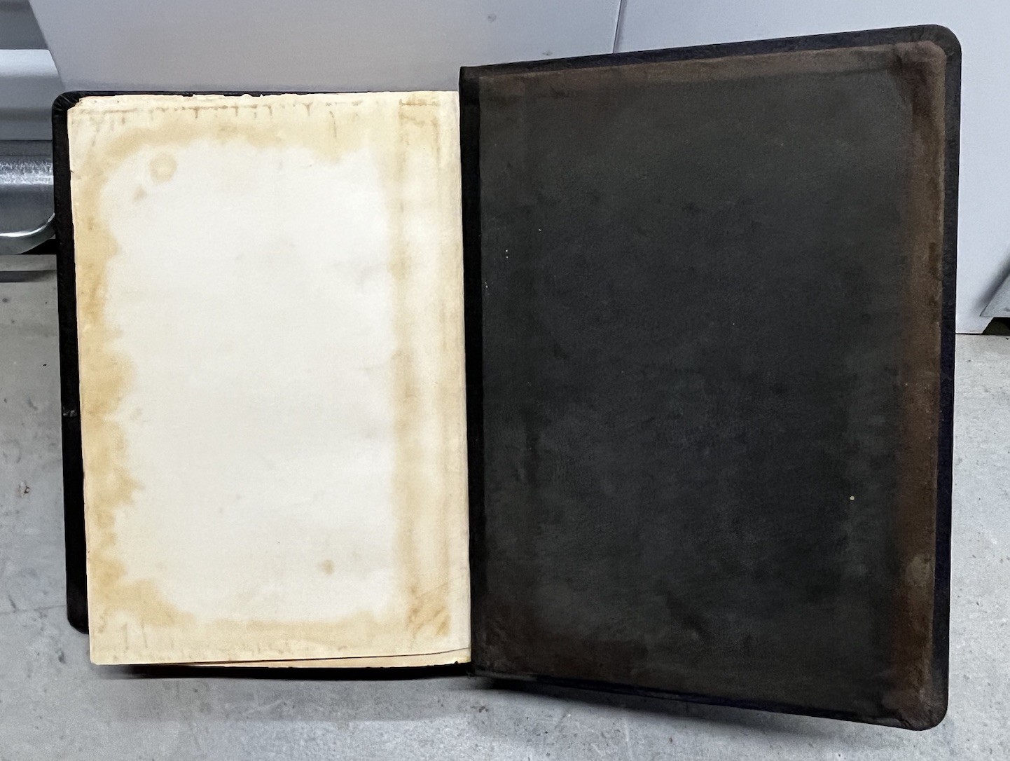 1966 Douglas C-118 A Aircraft Parts Manual T.O. 1C-118A-4 Original. Read