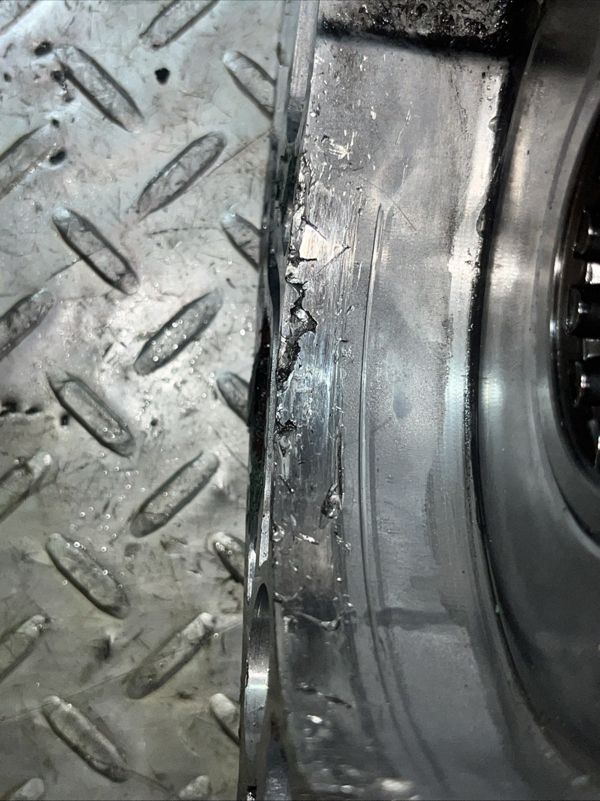 08-09 HONDA CRF250R CRF 250R OEM Left RIGHT CRANK CASE CRANKCASE Engine DAMAGED