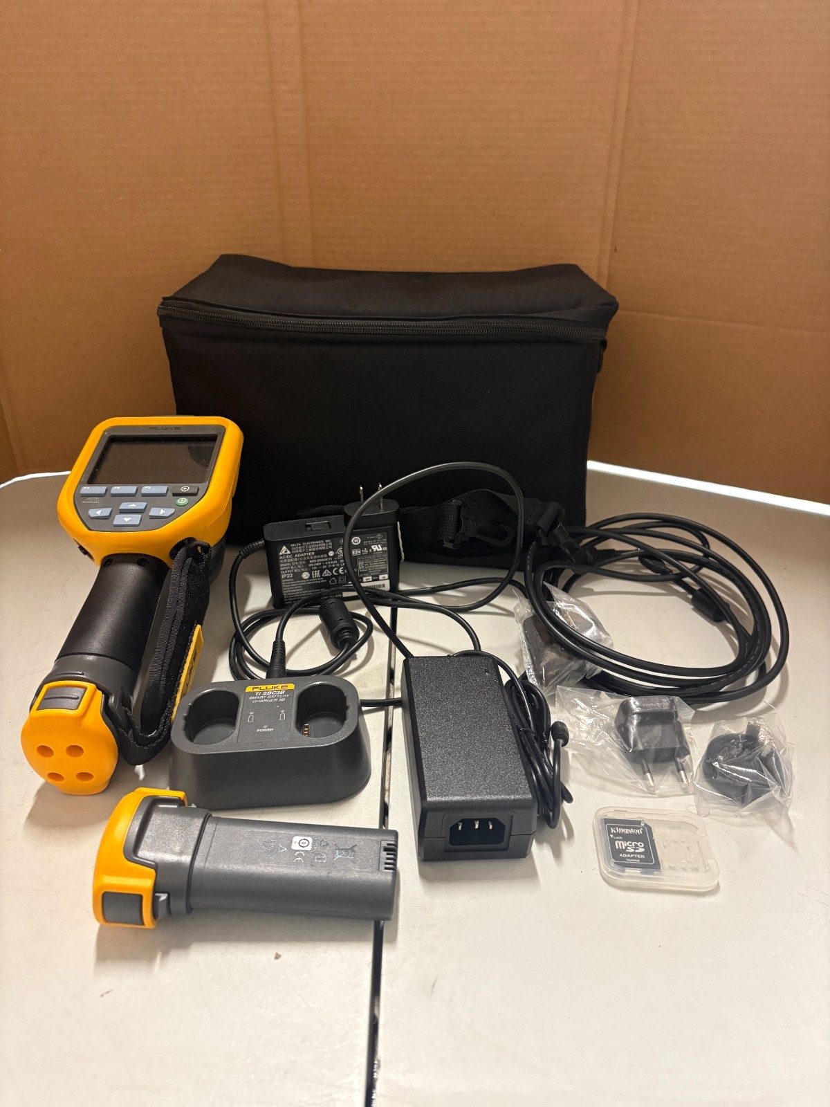 FLUKE TiS75 Thermal Imager w Soft-Sided Case and Accessories - EUC