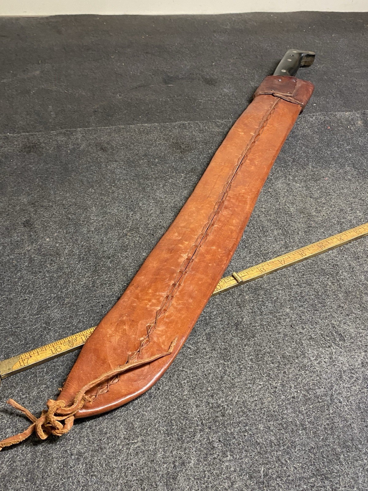Vintage EL SALVADOR CORNETA Machete No 127 With Leather Scabbard 24” Blade SHARP