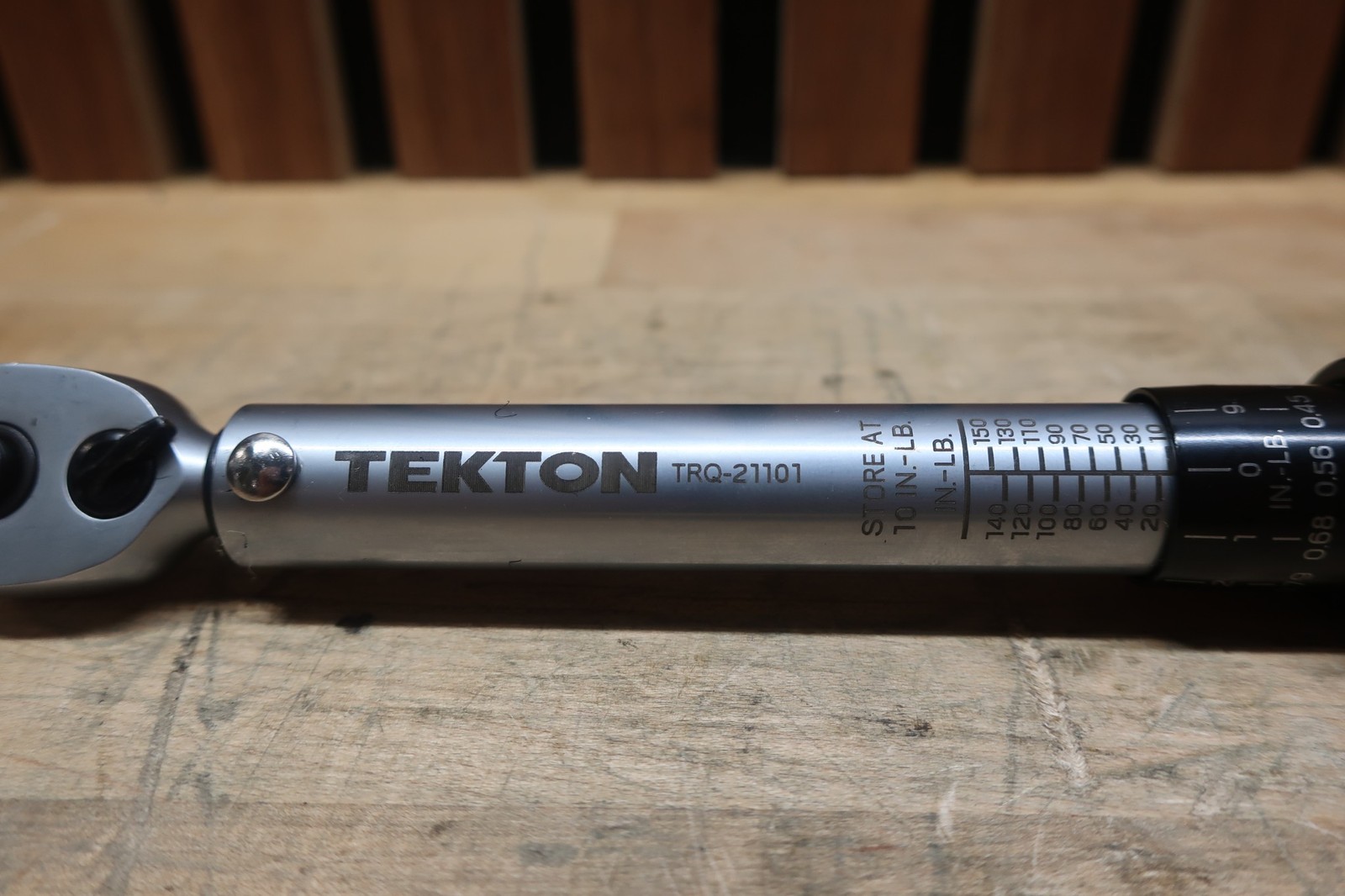TEKTON TRQ-21101 | 1/4 Inch Drive Dual-Direction Micrometer Torque 10-150 in-lb