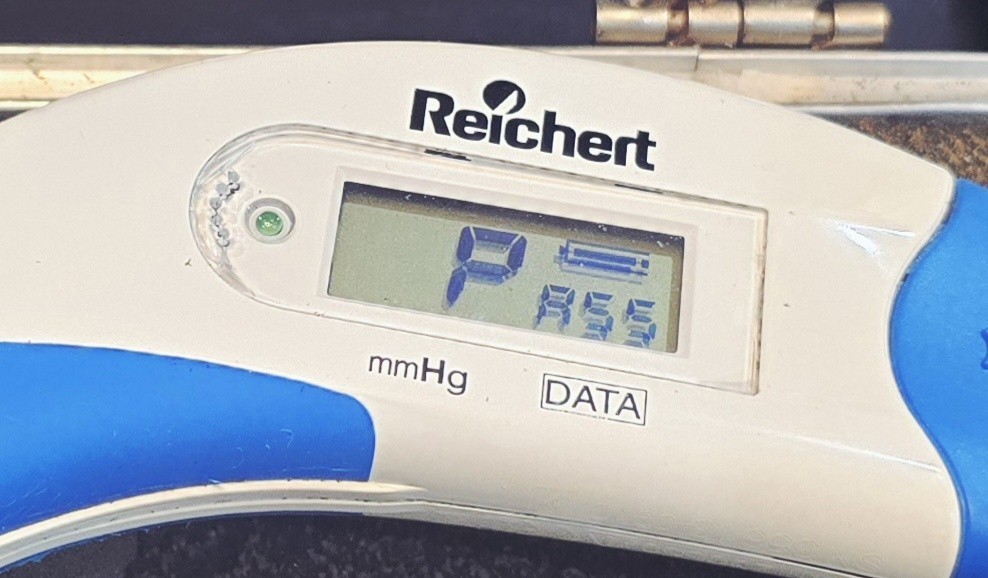 Reichert Avia Quick-Tap Tono-Pen/ Tonometer with Case, TIPS AND WARRANTY