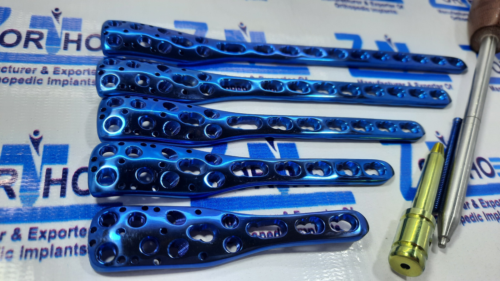 Proximal Humeral Multi Angle (PHILOS) Locking plates 3,5,7,9 &11 holes 52 TT Pc