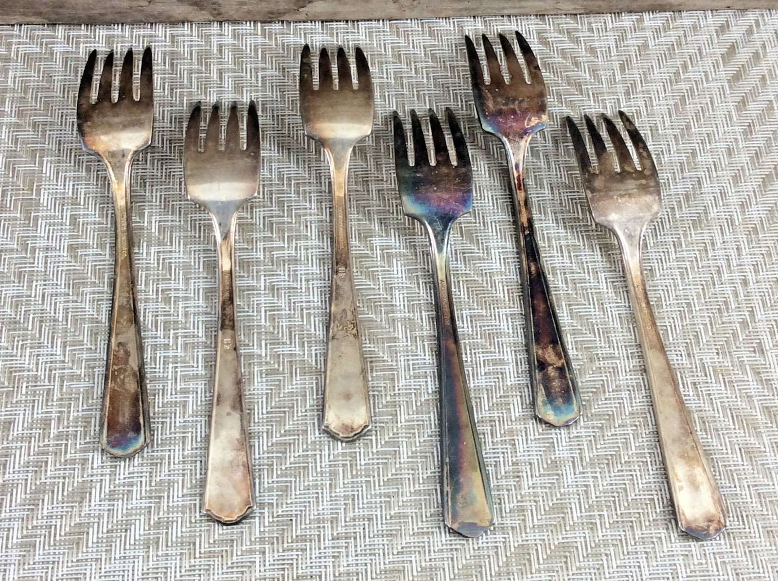 American Silver Co IS 1936 Silverplated Salad/Dessert Forks Camelot Harvest 6 Pc