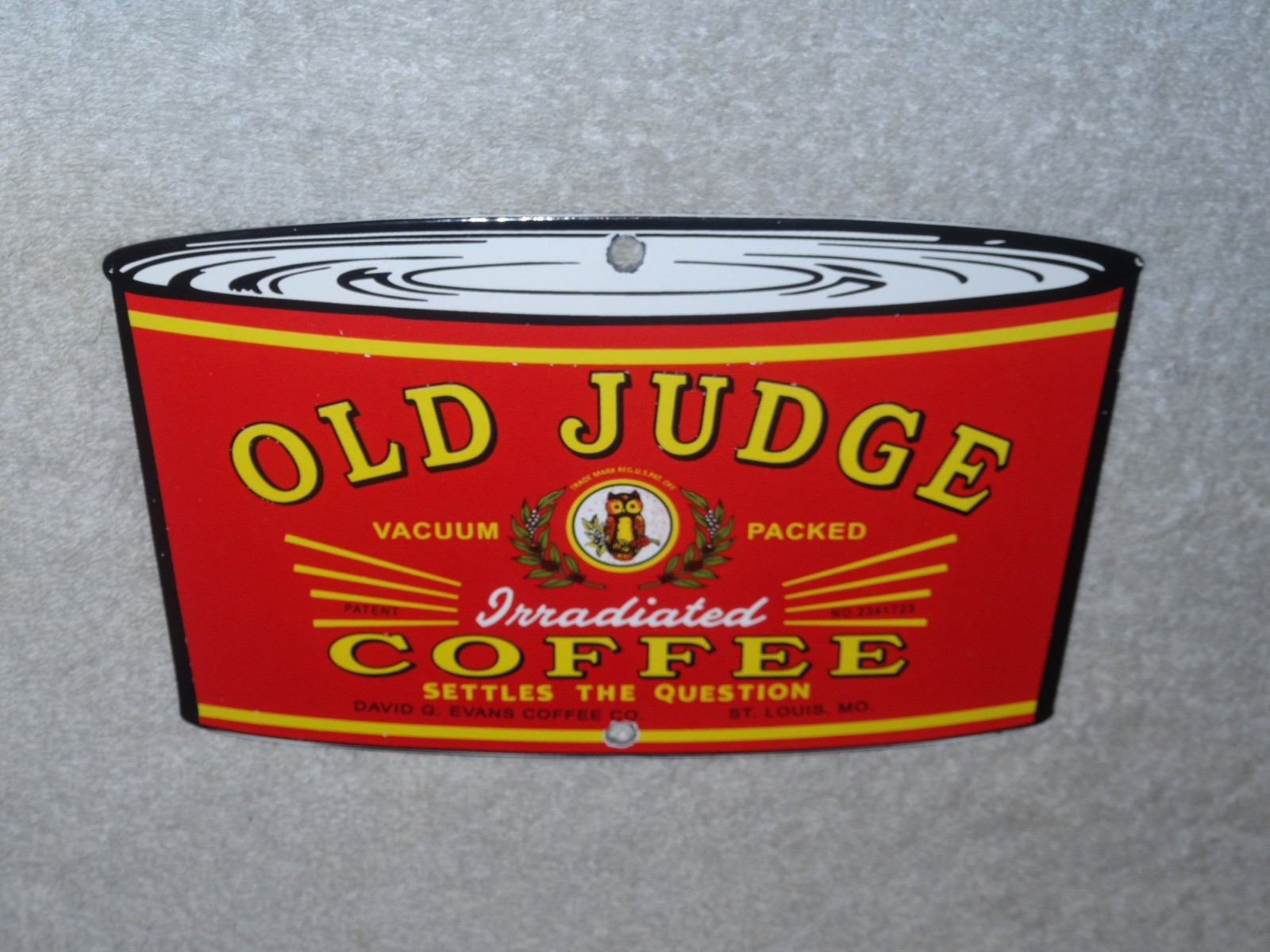 VINTAGE OLD JUDGE COFFEE CAN +OWL 7 3/4" PORCELAIN METAL SODA, GASOLINE OIL SIGN