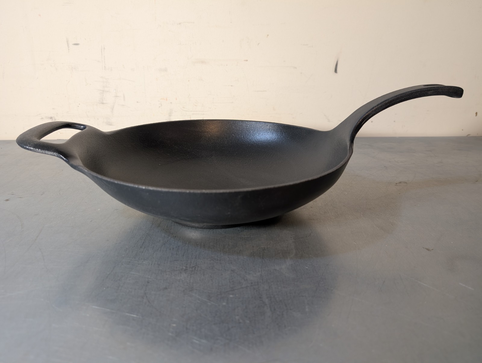 Premium MEI Kitchen 12.5" Enameled Cast Iron Wok w/Lid