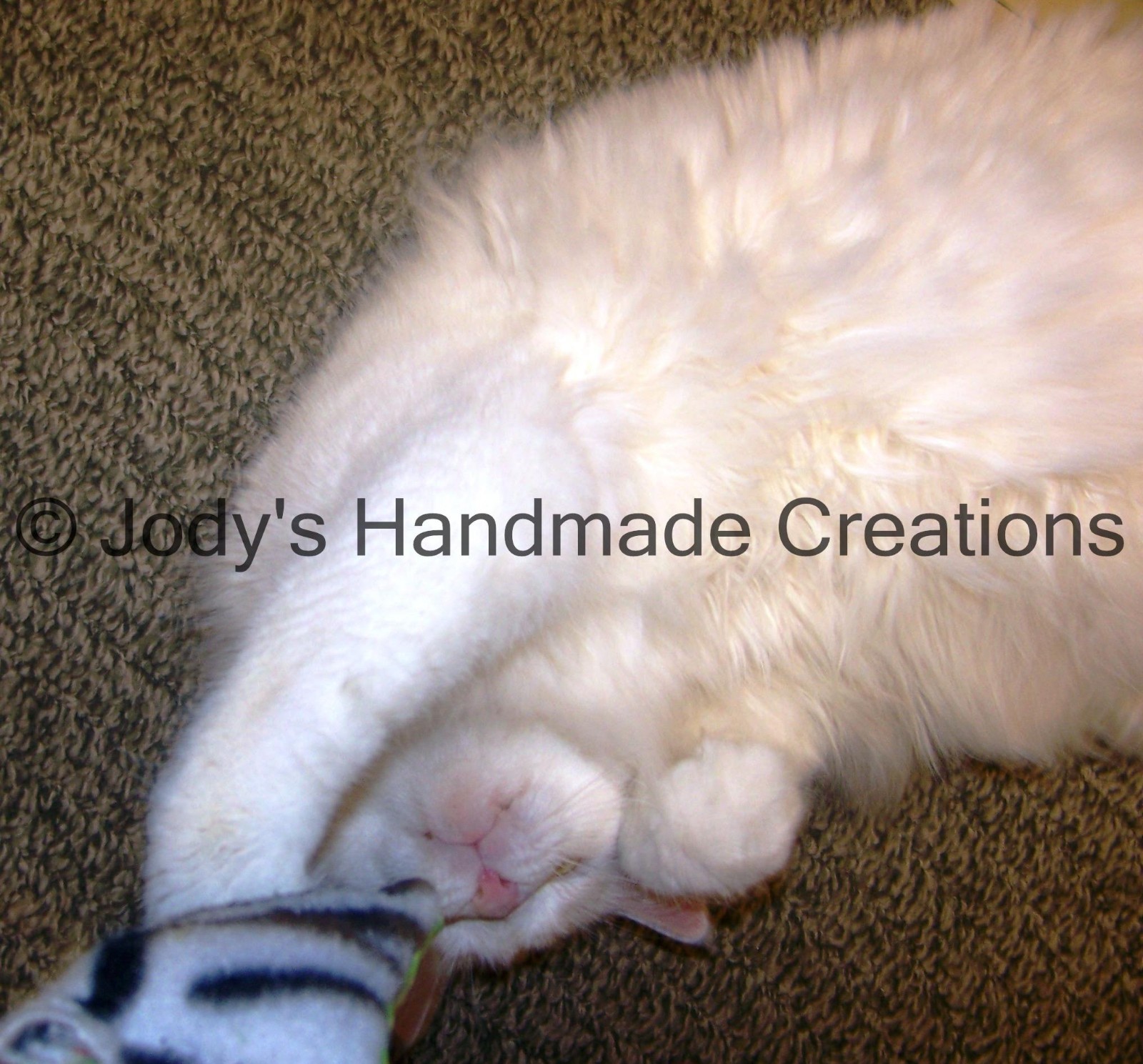 4 Handmade Catnip Pillow Toys ( CATS LOVE THEM!!!!!!!!) Over 1700+ Sets Sold!!!