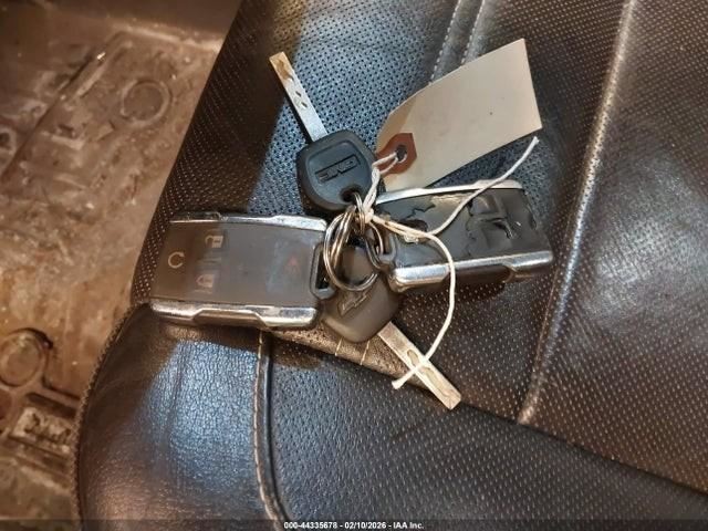 (LOCAL PICKUP ONLY) Roof Glass Fits 15-20 SUBURBAN 1500 921360