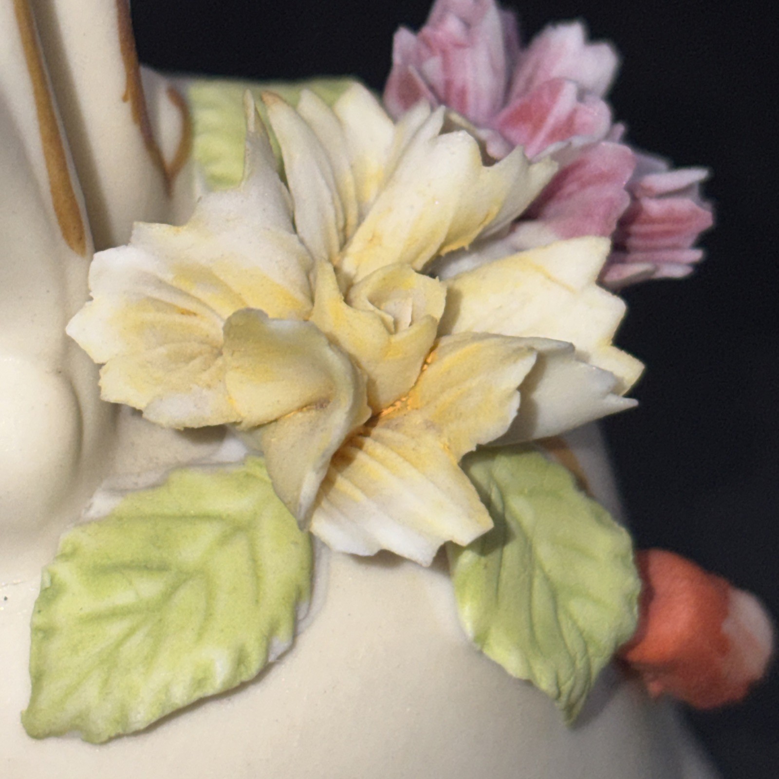 Vintage Arnart Copodimonte Style Mission Bell Off-White Porcelain Flowers MINT