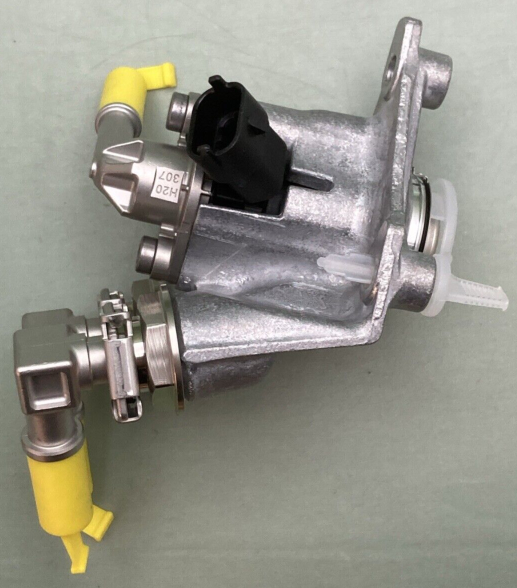NEW GENUINE VOLVO 22744063 DEF Dosing Module