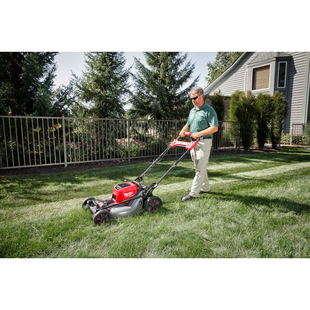 Milwaukee 2823-22HD M18 FUEL 21" Self-Propelled Dual Battery Mower Kit