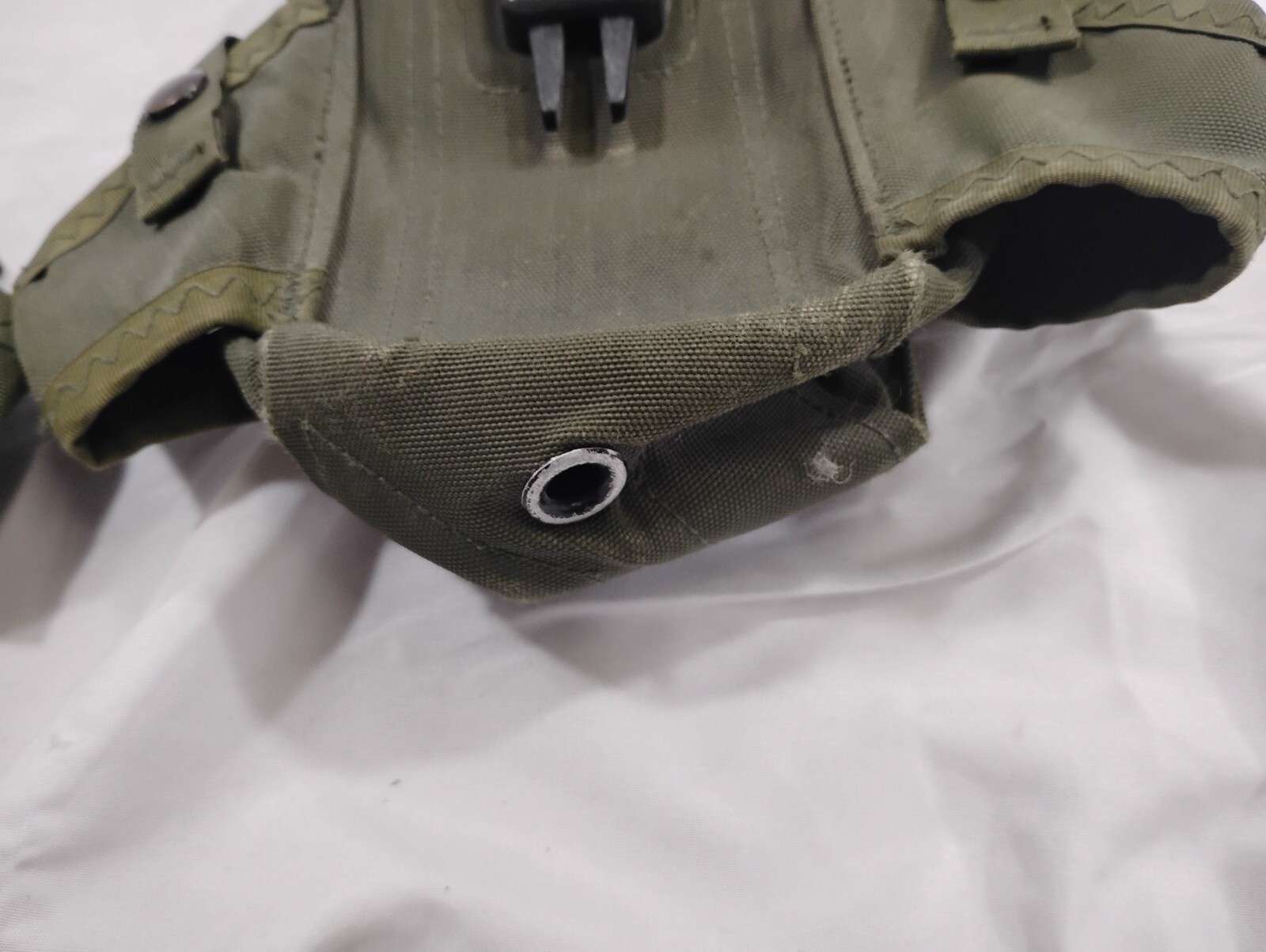 2 - US Military Alice Magazine Pouch LC1 Small Arms Ammo Case 30 LCI Mag Green