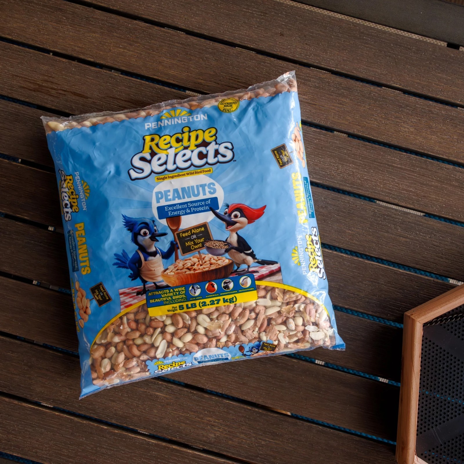 Pennington Shelled Peanuts Wildlife and Wild Bird Food, 5 lb. Bag, 1 Pack, Dry