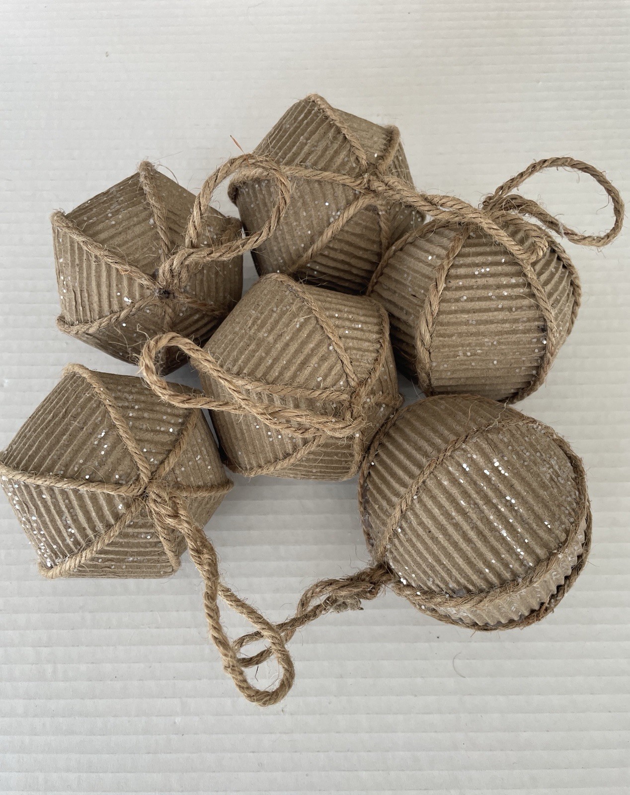 Tan Natural Corrugated & Twine Jute Ball Ornaments Lot Of 6 Glitter Boho Rustic