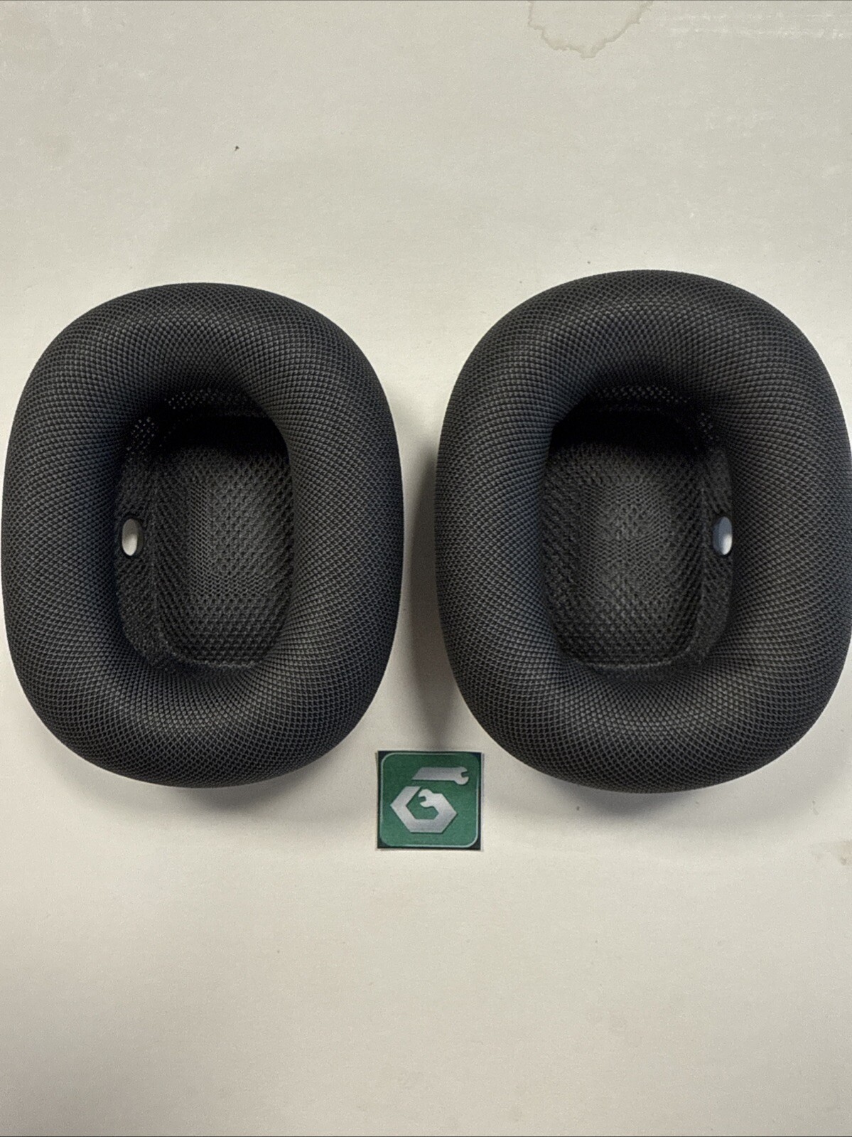Apple AirPod Max Replacement Ear Cushions Genuine OEM Black Left And Right Used