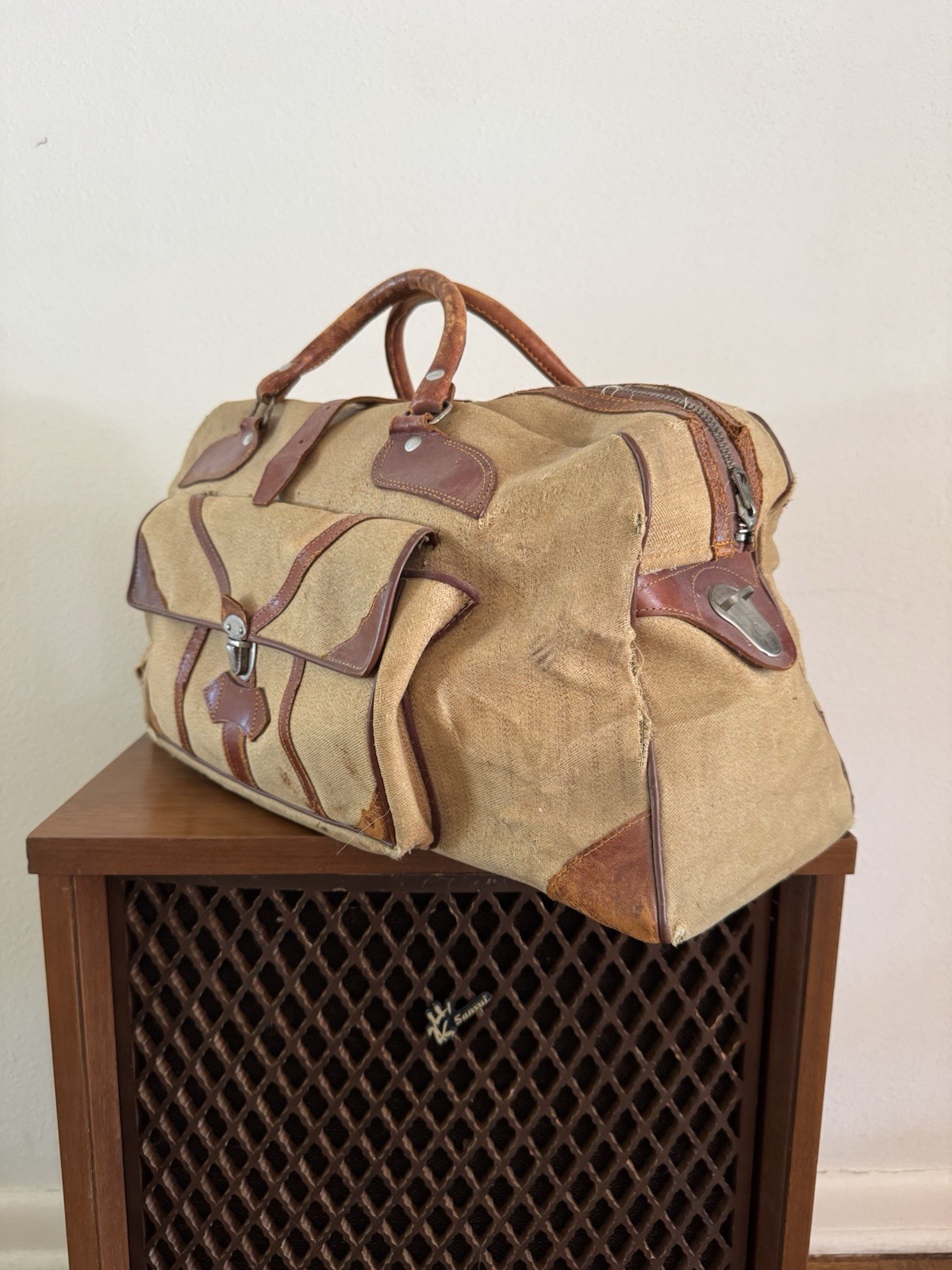 1950s Vtg Korean War Hand Painted Okinawa & Korea UN Forces Souvenir Duffel Bag