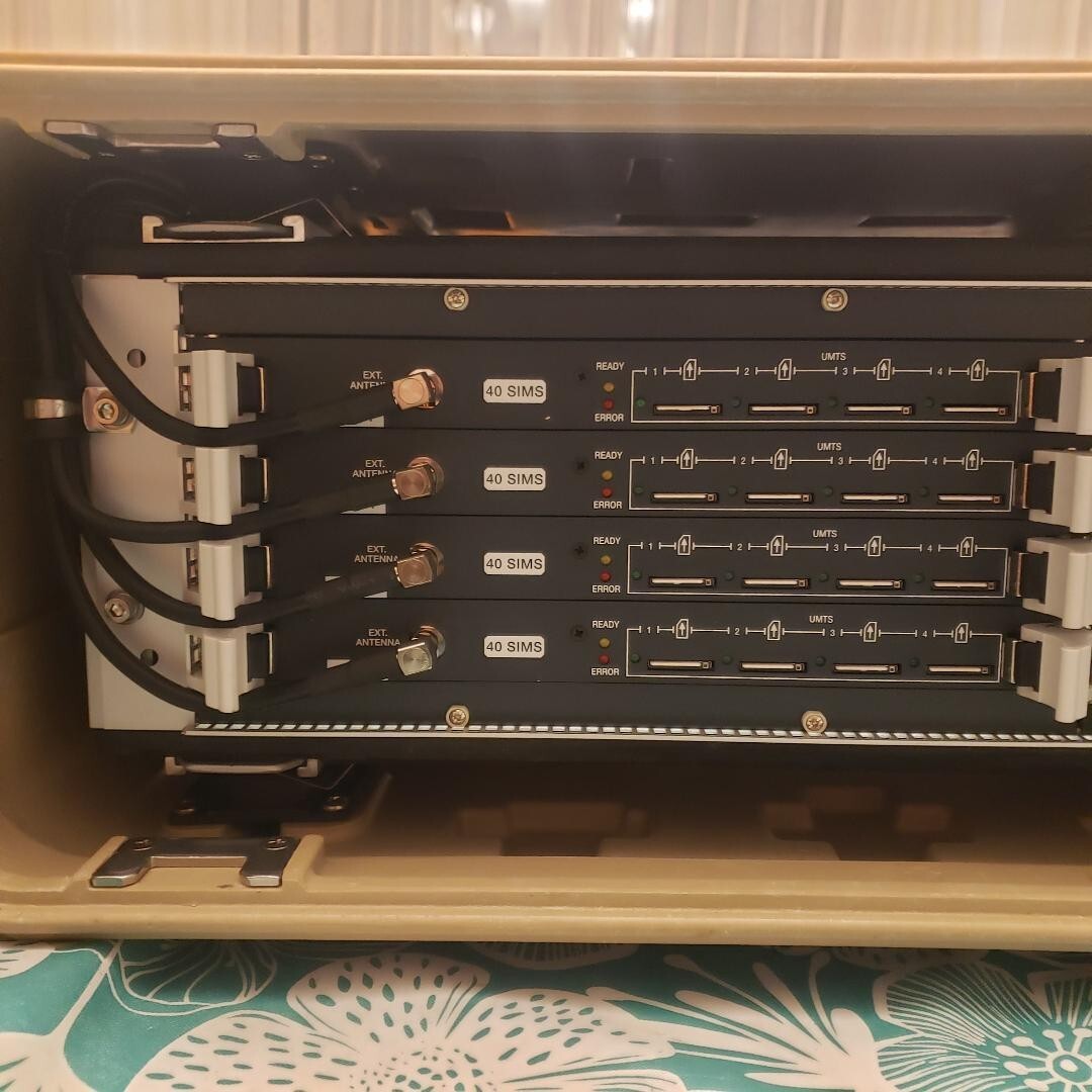 Cerdec ? Army Military Communications 16 Channel Chatterbox