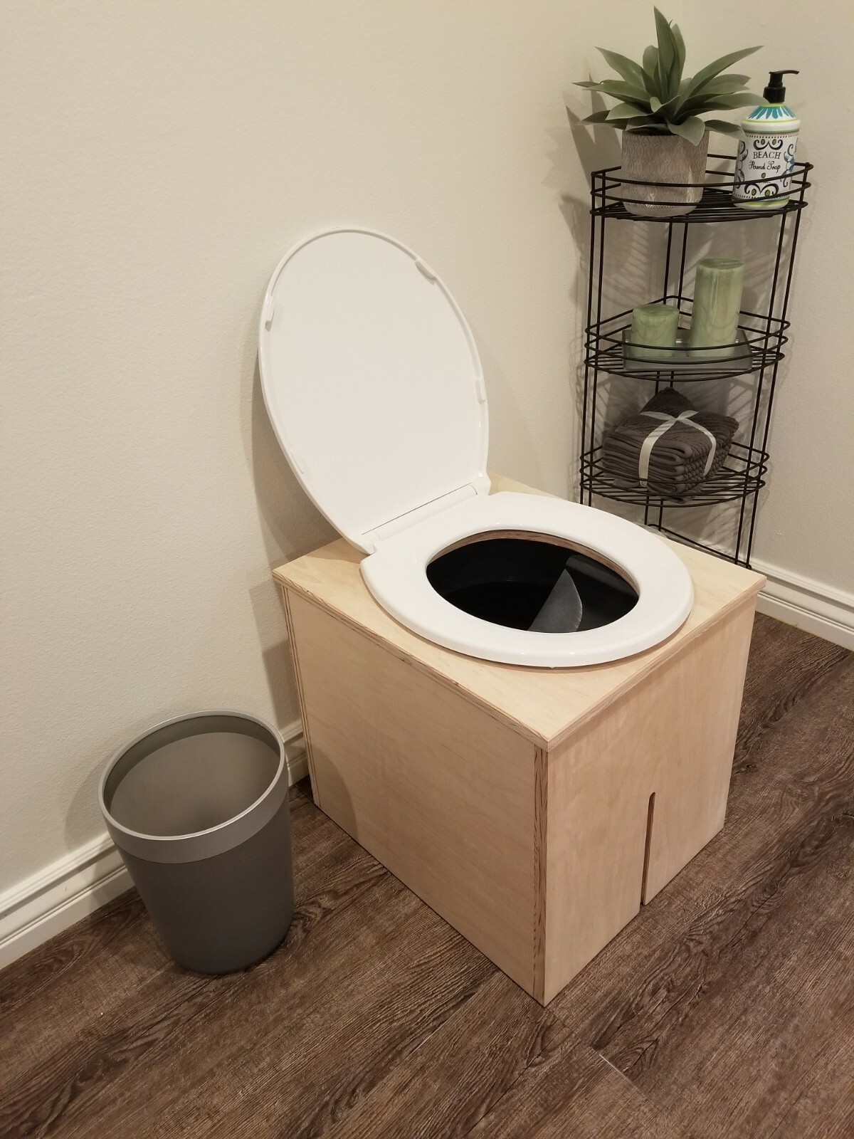 Road Commode Composting Toilet with Urine Diverter