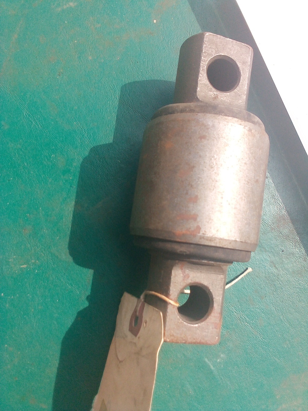 New Batco Torque Arm Bushing for Mack Peterbilt 09-5722