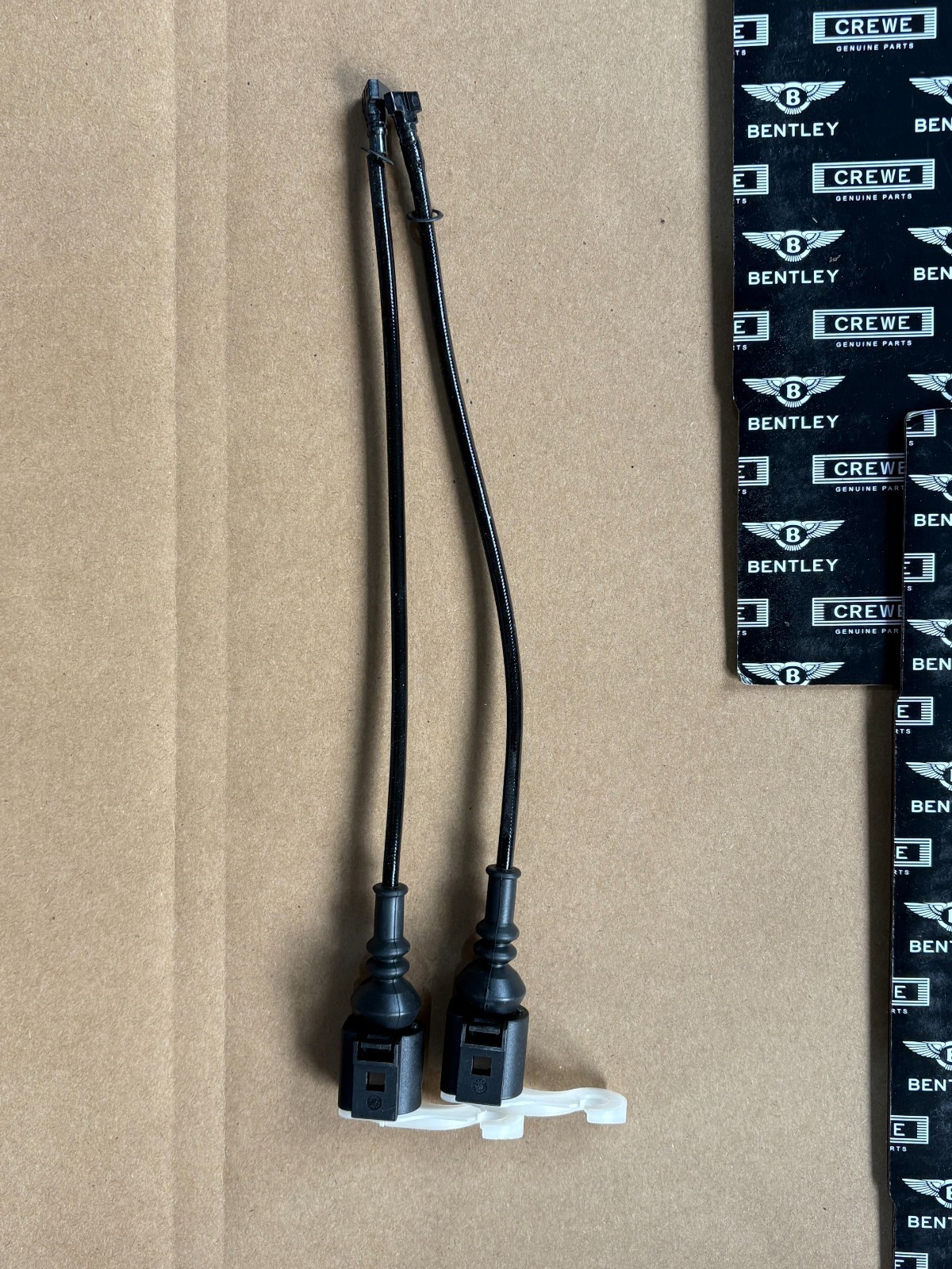 OEM Genuine Rear Brake Pad For 04-18 Bentley Continental Flying Spur 3W0698451J