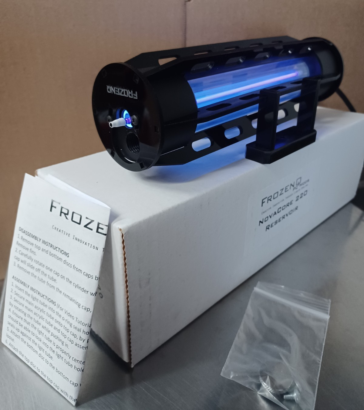 FrozenQ PC NovaCore 220 Reservoir - UV Cathode - Black Rails FQPC-NOVACORE-BK