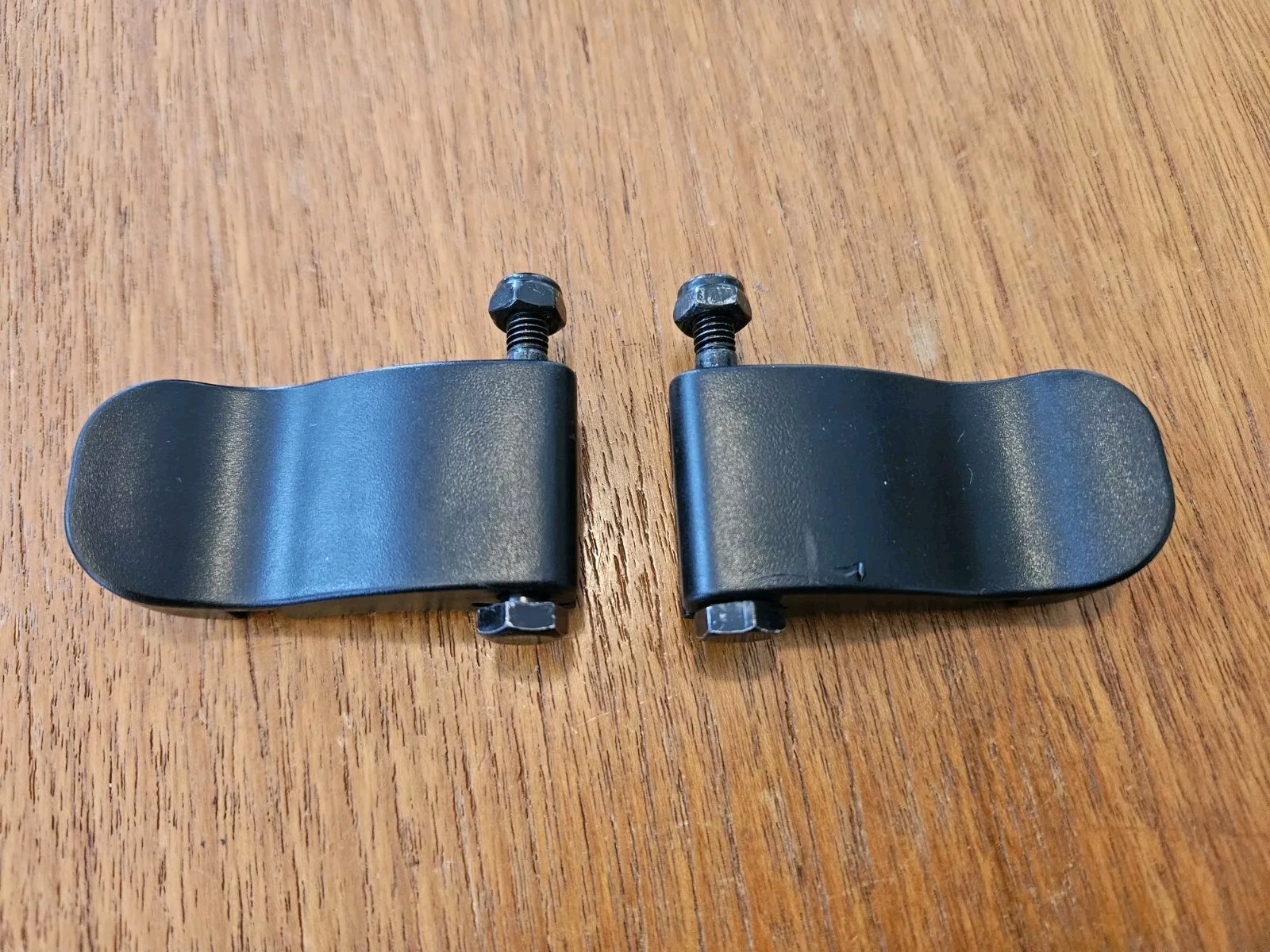 Teeter Hang Ups Inversion Table Replacement Part Latching Clips Pair