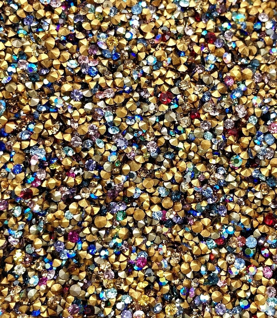 400 Vintage Preciosa Crystal 1mm. To 2mm. Tiny Rhinestones - Jewelry Repair J51