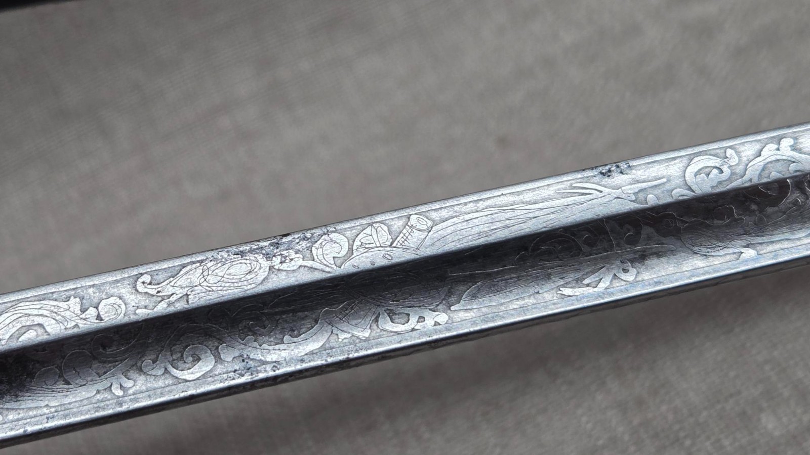 IMPERIAL GERMANY / PRUSSIAN ENGRAVED OFFICER’S COURT SWORD - PRE WW1 - 1800'S