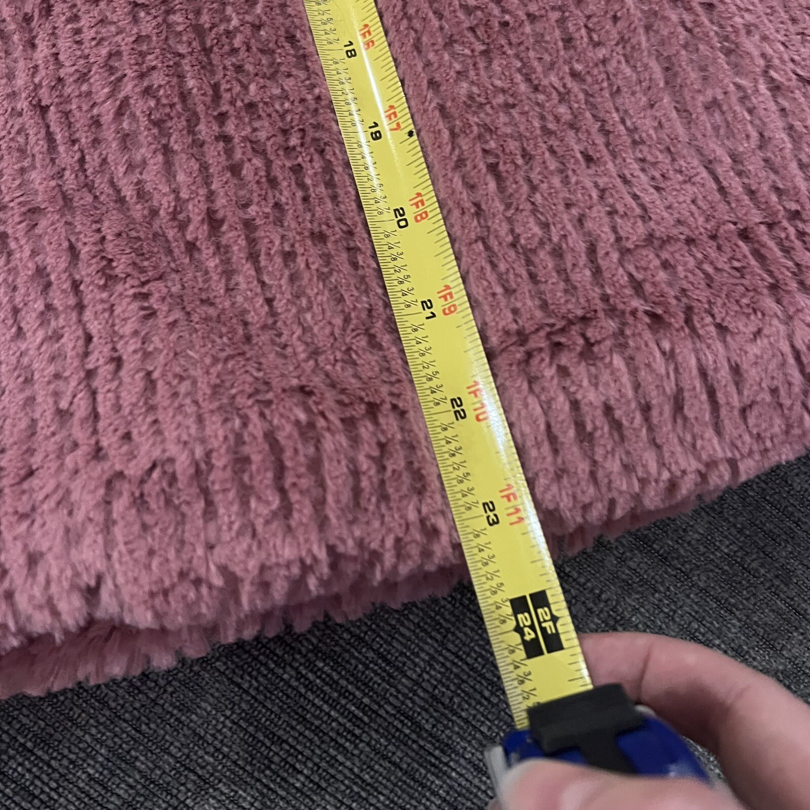 Elodie NWT Faux Fur Hooded Jacket Girl Size XL, Fluffy Mauve Kid Coat