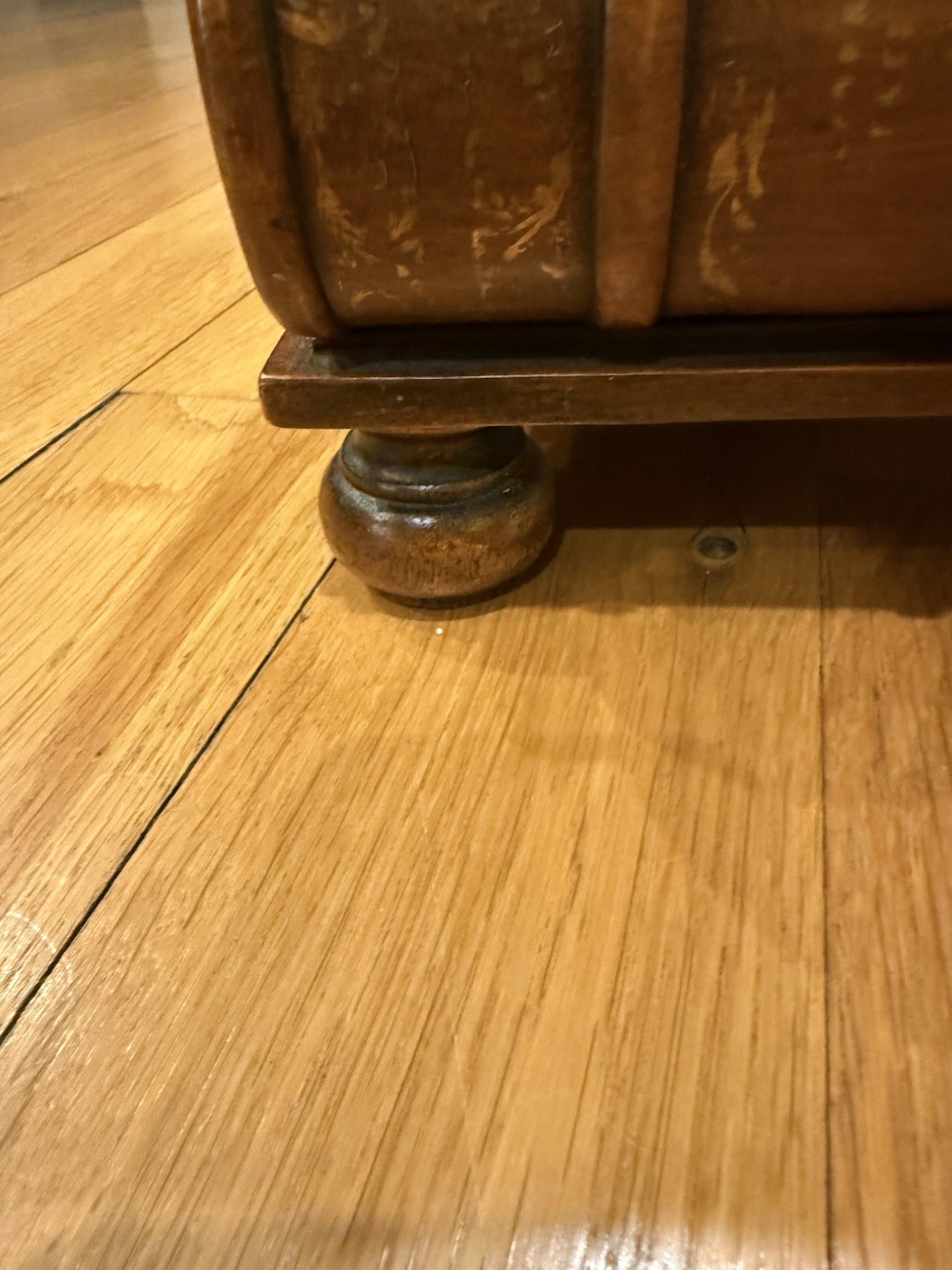 Theodore Alexander Faux Book Scholar’s Chest Model 1100-054 13.5” X 13 X 11.5”