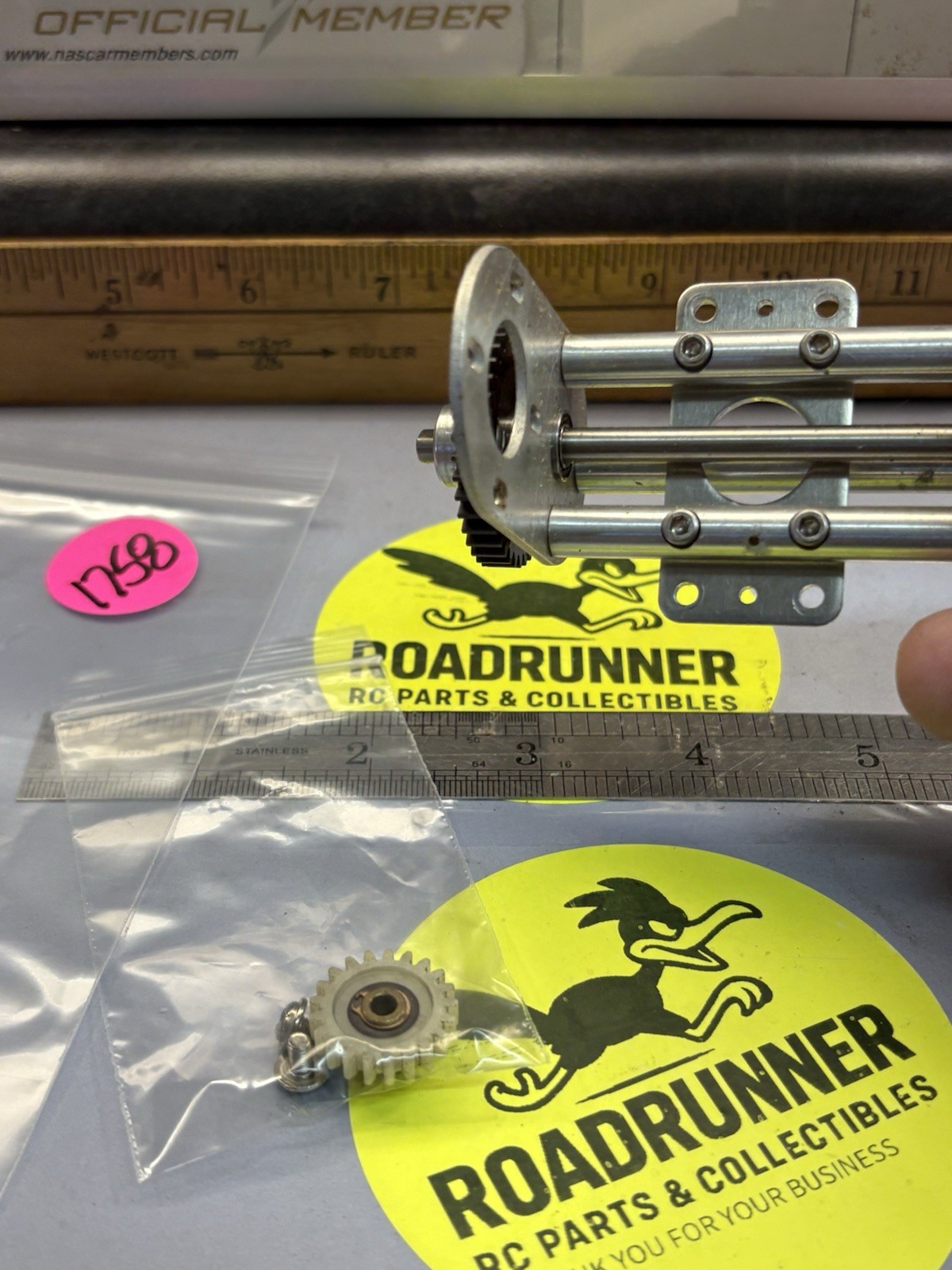 RC BOAT MOTOR MOUNT W/BALL BEARINGS & PARTS / USED