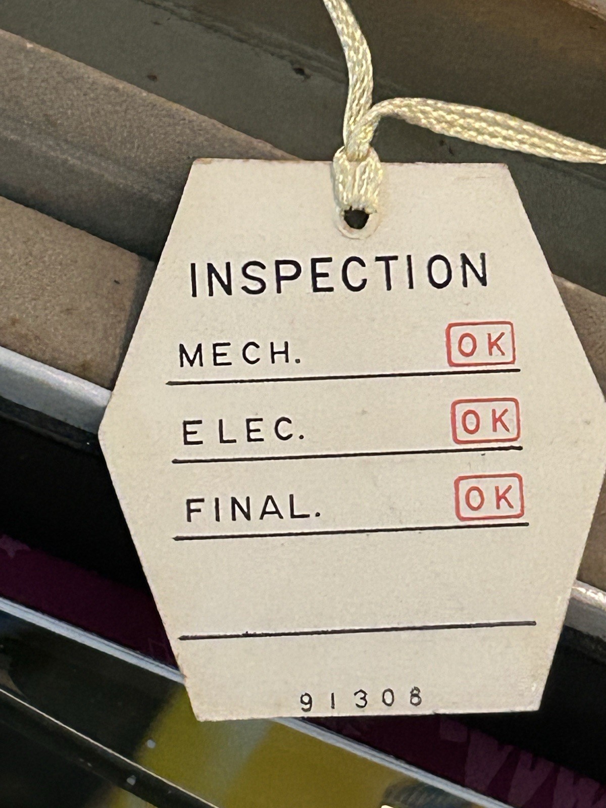 Vintage Toshiba 8TM-294 transistor radio box with accessories