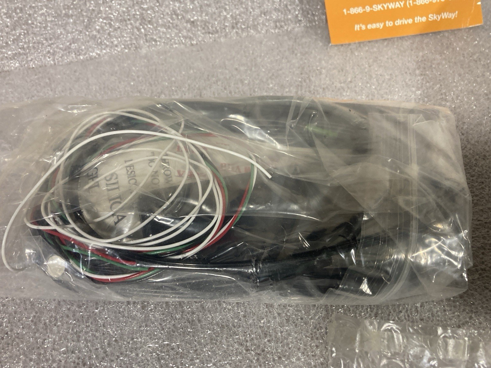 A8FCS-SMTALT2-AA Ford SmartAlert GPS Tracking & Recovery System FREE SHIPPING