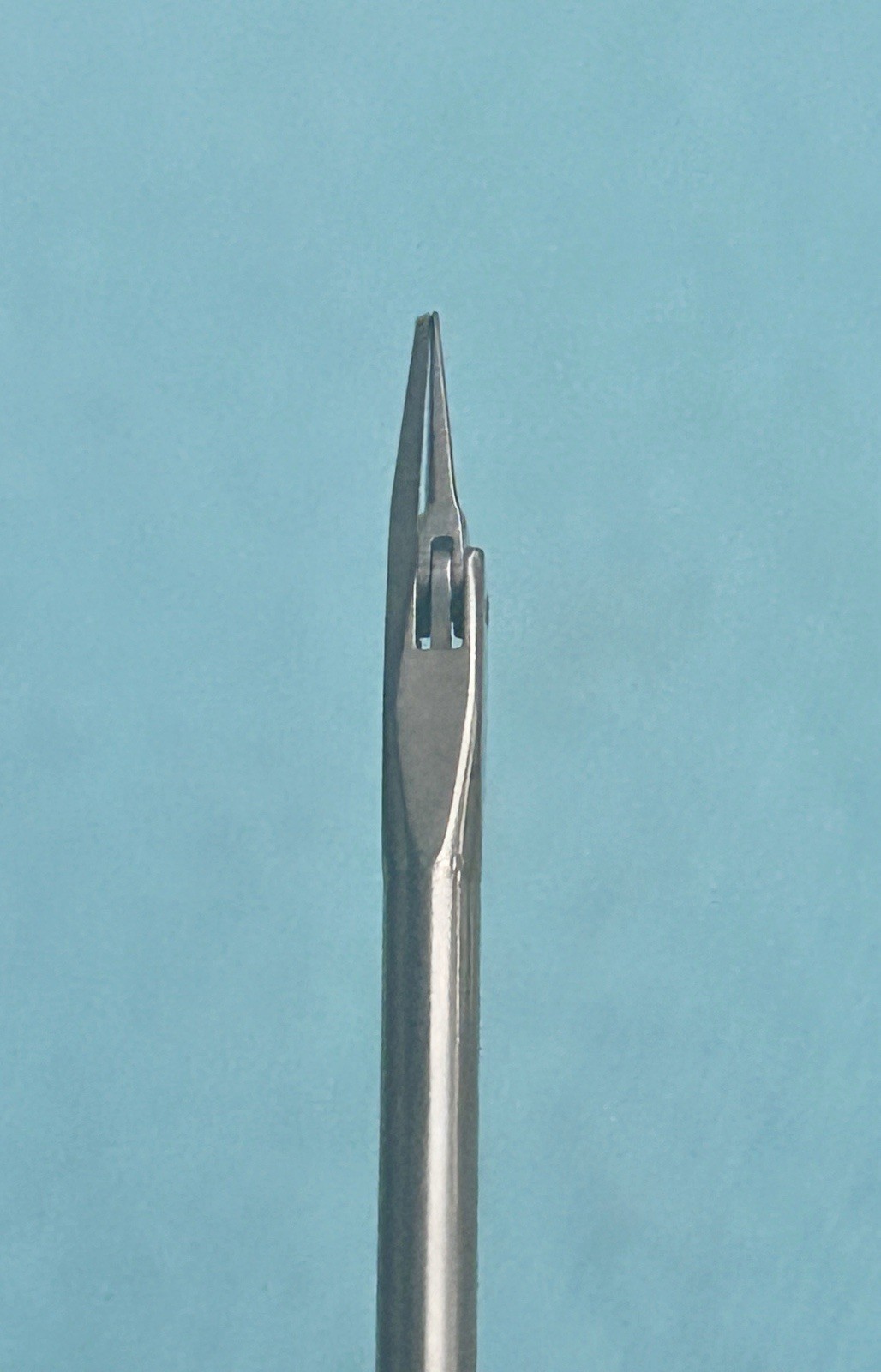 Arthrex Ar-12140 Serrated Straight Tip 3.4mm Arthroscopic Scissor