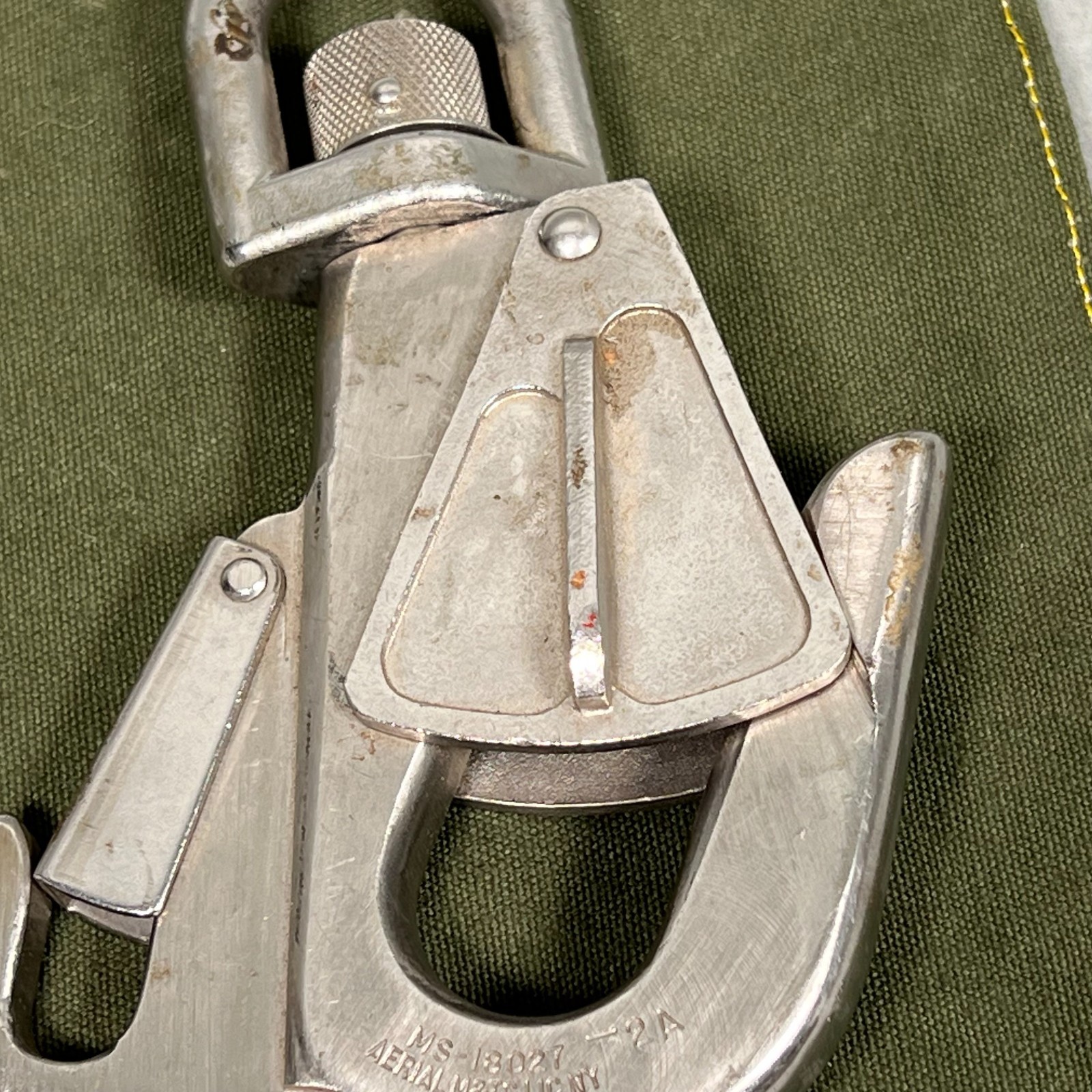 Vietnam War HELICOPTER "PELICAN" RESCUE HOOK (MS 18027-2A) Aerial M&TC AMTC NICE